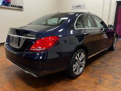 Used 2018 Mercedes-Benz C 300 4MATIC Sedan image 9
