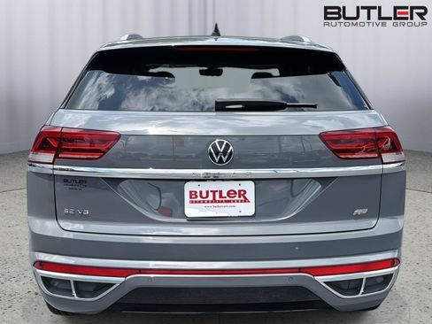Used 2021 Volkswagen Atlas Cross Sport SE FWD image 5