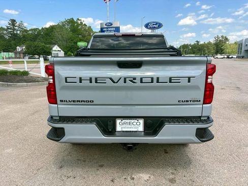 Used 2025 Chevrolet Silverado 1500 Custom w/ LPO, Dark Essentials Package AWD/4WD image 4