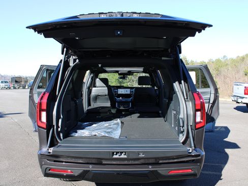 New 2025 Ford Expedition Max Platinum w/ Stealth Performance Package image 18