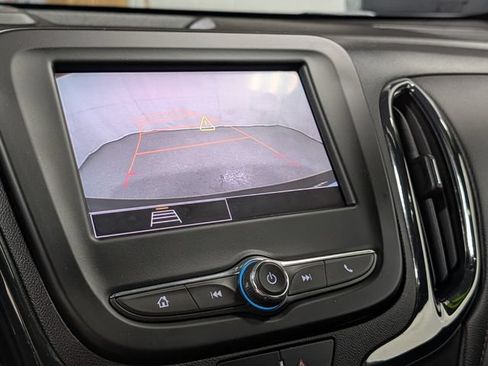 Certified 2023 Chevrolet Equinox RS AWD/4WD image 24