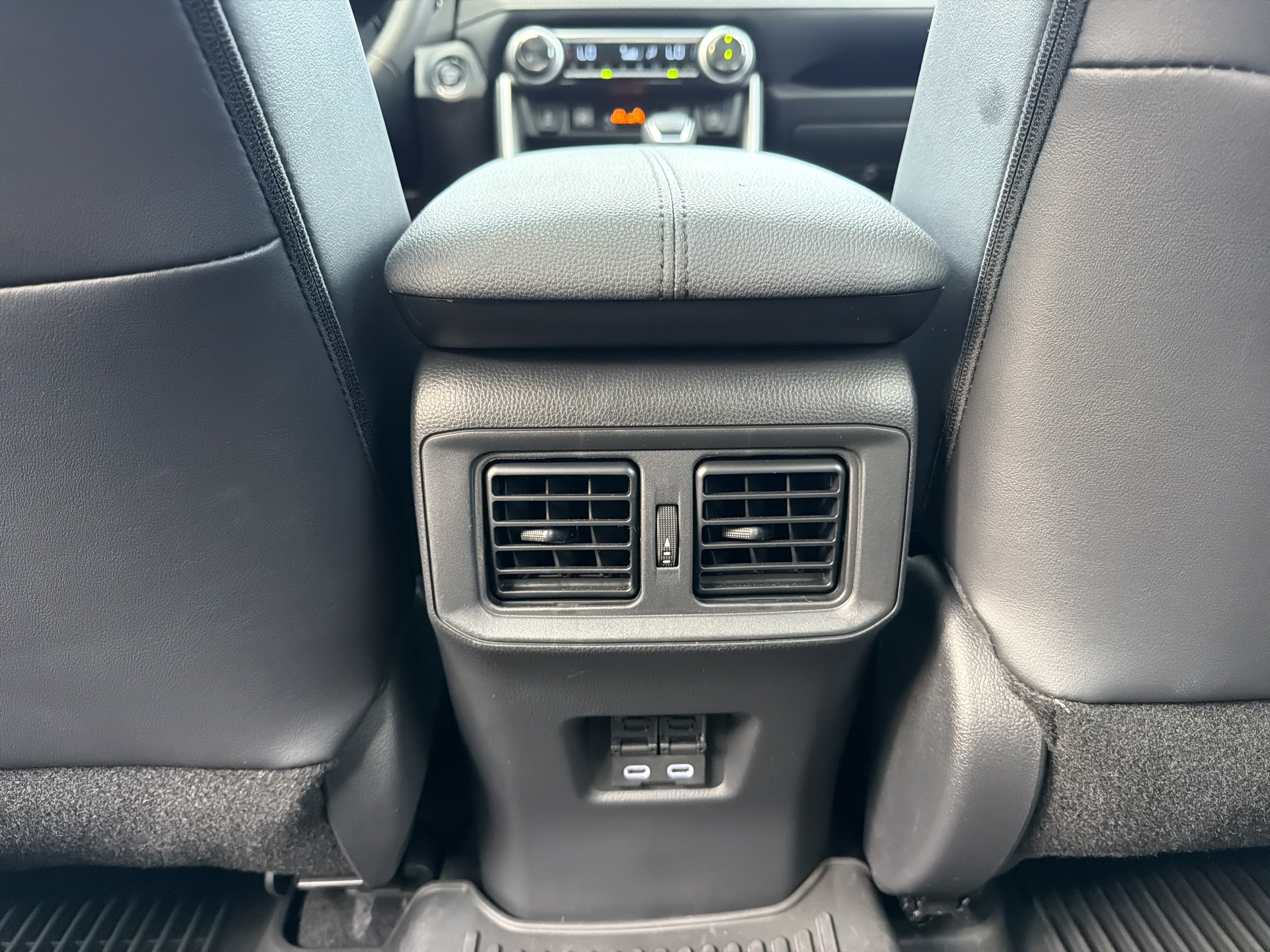 Used 2023 Toyota RAV4 XLE Premium AWD/4WD image 29