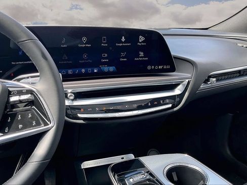Certified 2024 Cadillac Lyriq Tech w/ Driver Assist Package AWD/4WD image 9