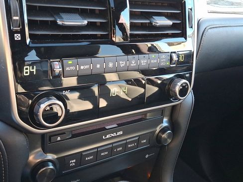 Certified 2023 Lexus GX 460 Premium image 17