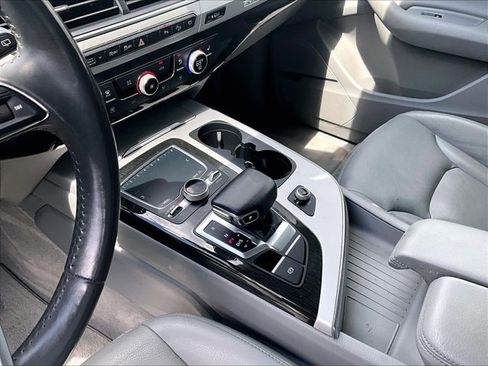 Used 2018 Audi Q7 2.0T Premium Plus AWD/4WD image 14