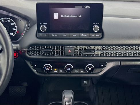 Used 2025 Honda HR-V Sport image 36