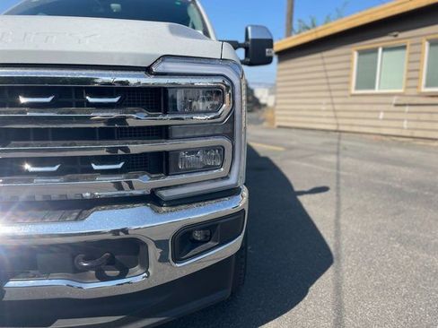 New 2025 Ford F350 Lariat w/ Chrome Package image 8