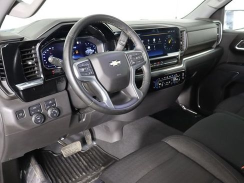 Used 2023 Chevrolet Silverado 1500 LT AWD/4WD image 25