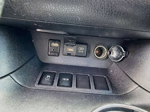 Used 2019 Toyota Highlander LE FWD image 29