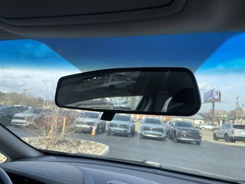 Used 2017 Kia Forte S image 26