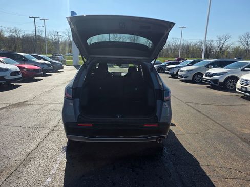 Certified 2025 Honda HR-V Sport image 11