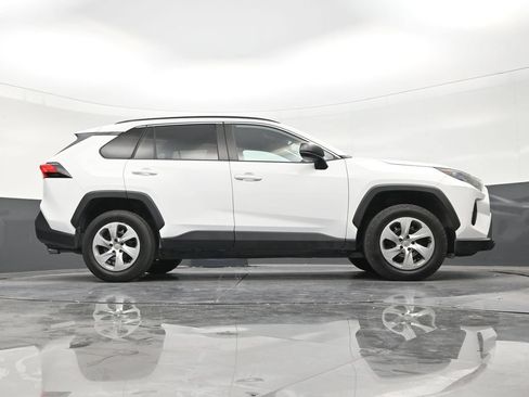 Used 2021 Toyota RAV4 LE FWD image 24
