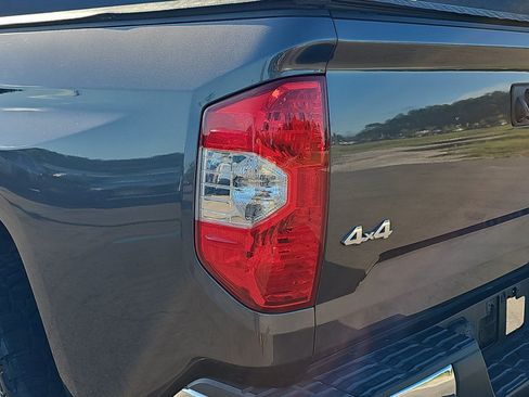 Used 2019 Toyota Tundra SR5 AWD/4WD image 29