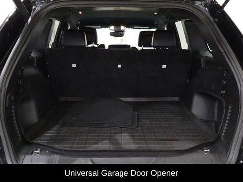 Used 2021 Jeep Grand Cherokee Laredo X image 17