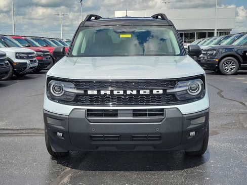 New 2026 Ford Bronco Sport Outer Banks w/ Outer Banks Tech Package+ AWD/4WD image 2
