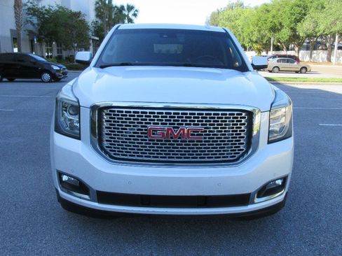 Used 2016 GMC Yukon XL Denali w/ Open Road Package RWD image 8