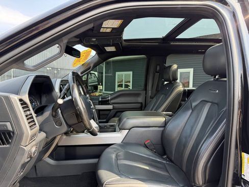 Used 2022 Ford F450 Platinum w/ FX4 Off-Road Package AWD/4WD image 13