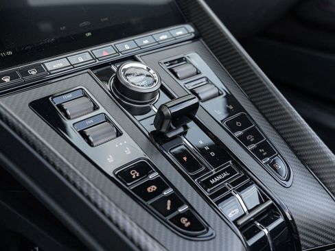 Used 2024 Aston Martin DB12 Convertible RWD image 24
