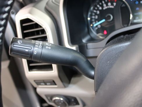 Used 2020 Ford F150 Lariat w/ Equipment Group 502A Luxury image 27