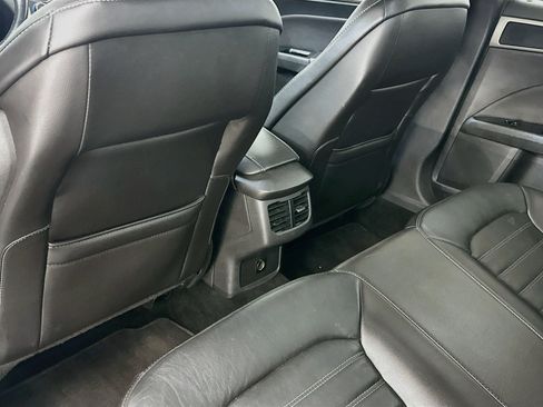 Used 2013 Ford Fusion SE FWD image 26