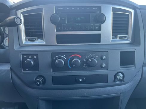 Used 2007 Dodge Ram 1500 Truck SLT w/ Trailer Tow Group image 12