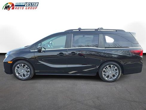 New 2026 Honda Odyssey Touring image 1
