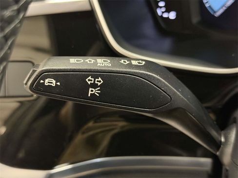 Used 2025 Audi Q3 2.0T Premium image 26