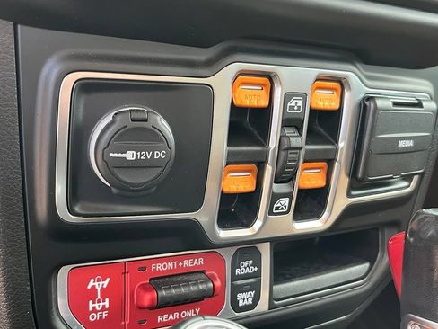 Used 2020 Jeep Gladiator Rubicon AWD/4WD image 26
