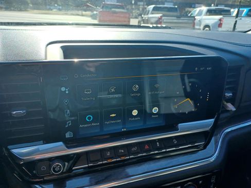 Used 2024 Chevrolet Silverado 2500 LTZ w/ LTZ Plus Package image 13