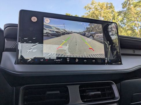 New 2025 Ford Maverick XL image 20