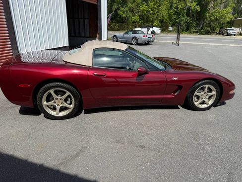Used 2003 Chevrolet Corvette Convertible w/ Preferred Equipment Group1 image 16