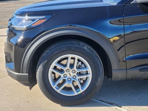 New 2026 Ford Explorer Active w/ Active Comfort Package image 9