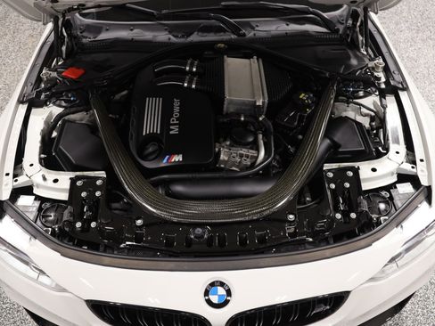 Used 2016 BMW M4 Coupe image 12