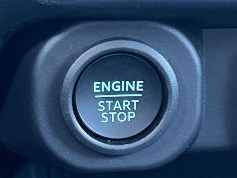 New 2026 Ford Maverick Lariat w/ Black Appearance Package image 13