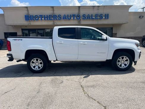 Used 2021 Chevrolet Colorado LT AWD/4WD image 7