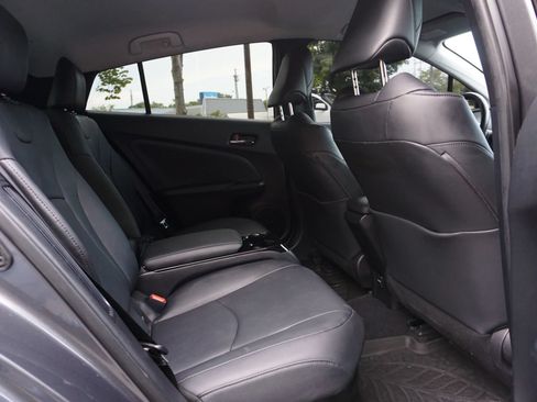 Used 2017 Toyota Prius Prime Advanced FWD image 18