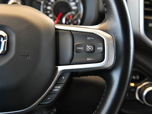 Used 2024 RAM 2500 Big Horn w/ Night Edition AWD/4WD image 35