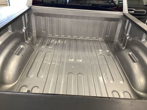Used 2019 RAM 1500 Big Horn AWD/4WD image 17