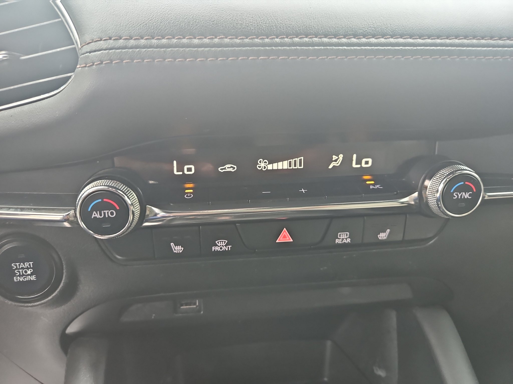 Used 2019 MAZDA MAZDA3 AWD Hatchback w/ Preferred Pkg image 27