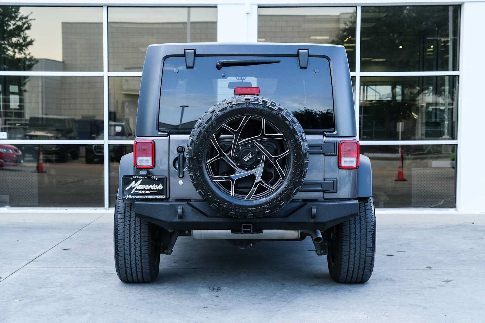 Used 2018 Jeep Wrangler Unlimited Sport S AWD/4WD image 13
