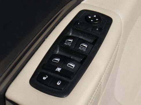 Used 2021 Dodge Durango SXT image 18