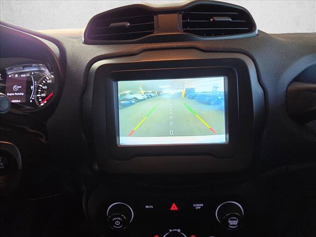 Used 2020 Jeep Renegade Altitude FWD image 13