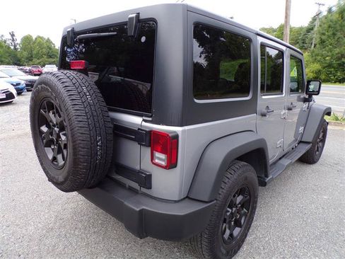 Used 2015 Jeep Wrangler Unlimited Sport w/ Quick Order Package 24S AWD/4WD image 8