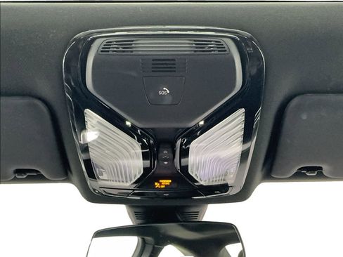 Used 2025 BMW 230i Coupe RWD image 31