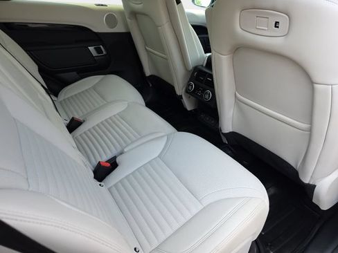 Used 2025 Land Rover Discovery S AWD/4WD image 13