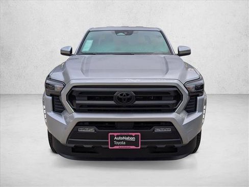 Used 2025 Toyota Tacoma SR5 image 6