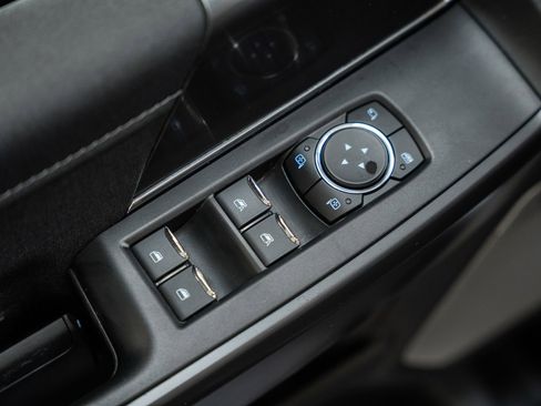 Certified 2025 Ford F150 Lariat image 42