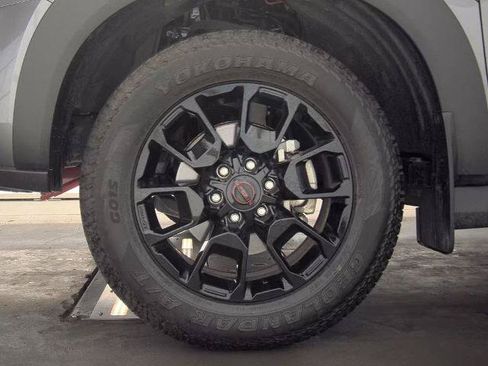 Certified 2025 Nissan Armada PRO-4X AWD/4WD image 25
