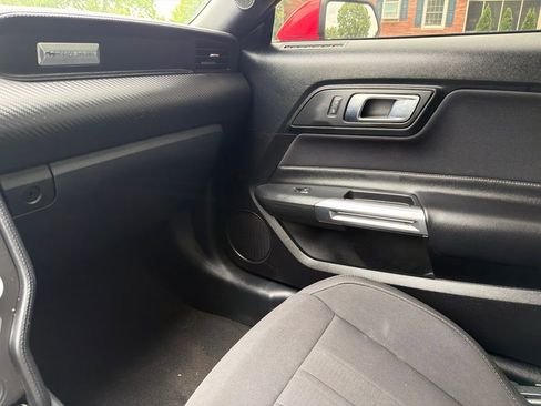 Used 2022 Ford Mustang Coupe RWD image 27