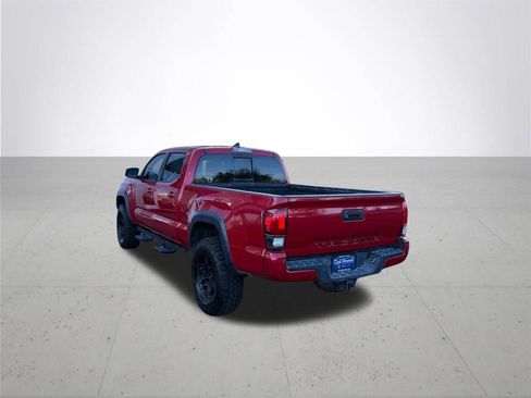 Used 2019 Toyota Tacoma TRD Off-Road w/ Technology Package image 8